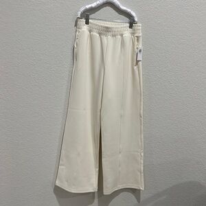 Old Navy winter white, wide leg, joggers. Size 10-12